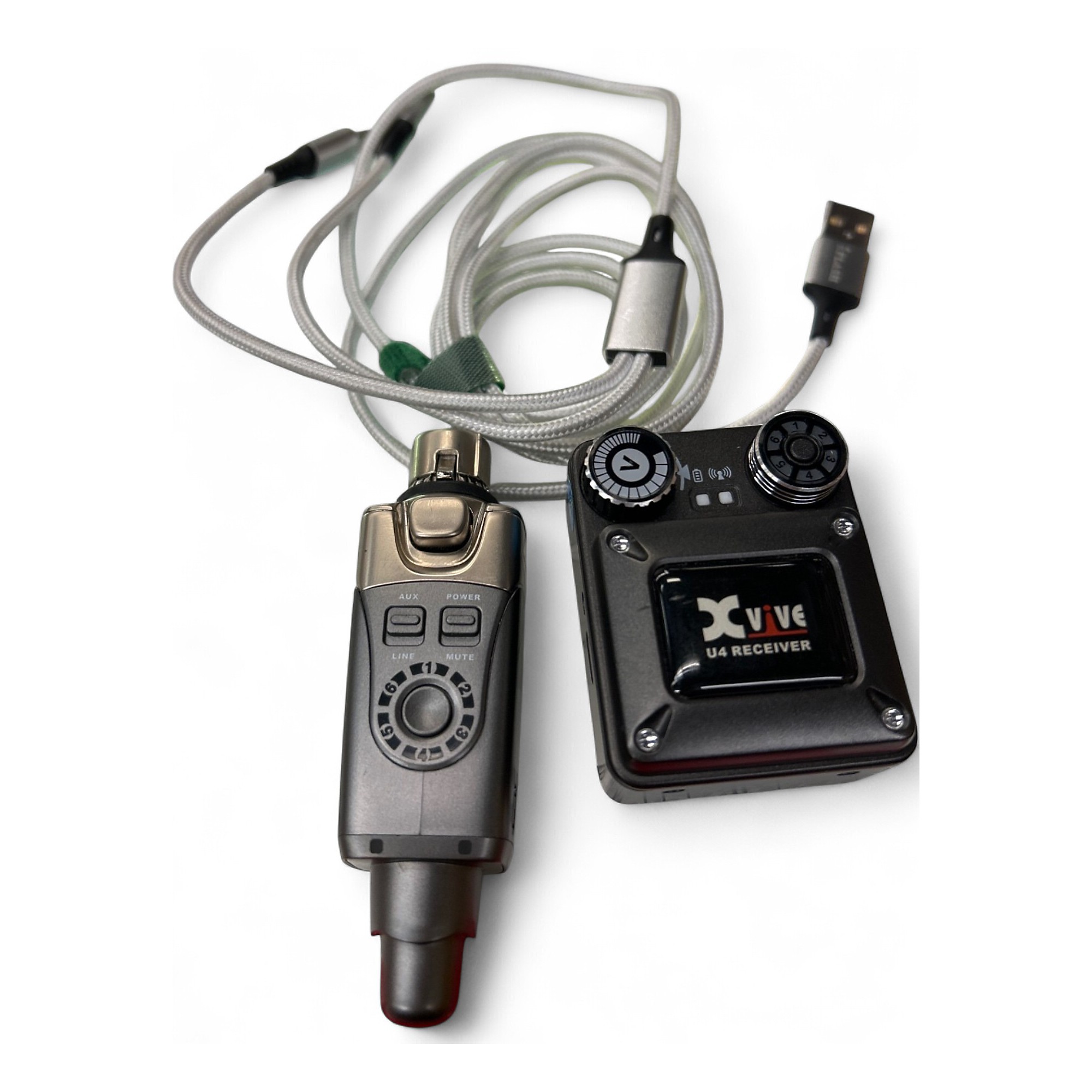 Xvive U4 Receiver ワイヤレスシステム U4 IN-EAR MONITOR Wireless System | Xvive