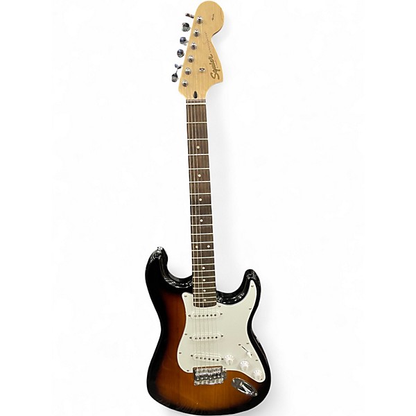【中古】Squier Affinity Stratocaster Fender Squier Affinity Stratocaster, Laurel - Olympic White