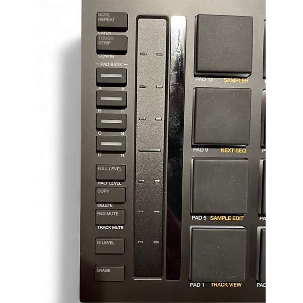 Used Akai Professional MPC STUDIO BLACK Production Controller