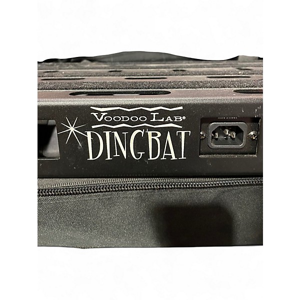 Used Voodoo Lab MEDIUM DINGBAT W/PEDAL POWER 2 Pedal Board
