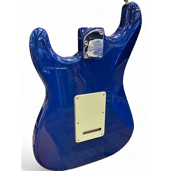 Used Fender Deluxe Stratocaster Sapphire Blue Trans Solid Body Electric Guitar