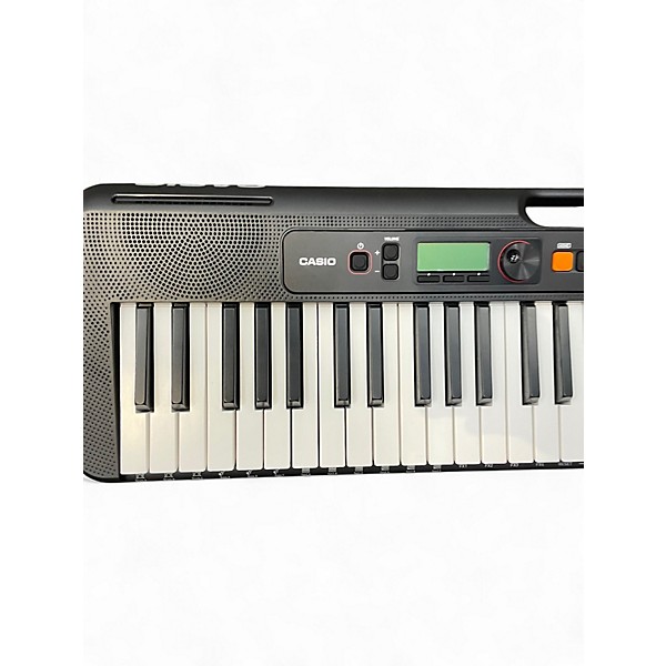 Used Casio CT5200 Digital Piano
