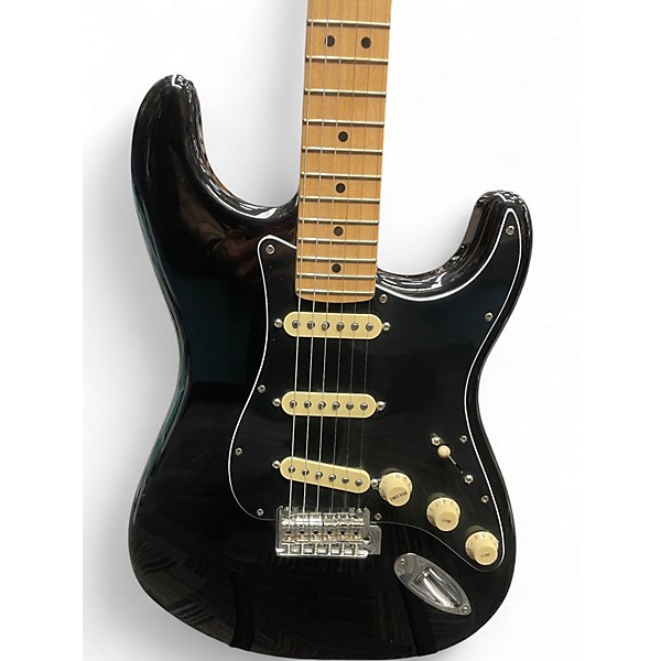Used Fender Player Stratocaster Black Solid Body Electric