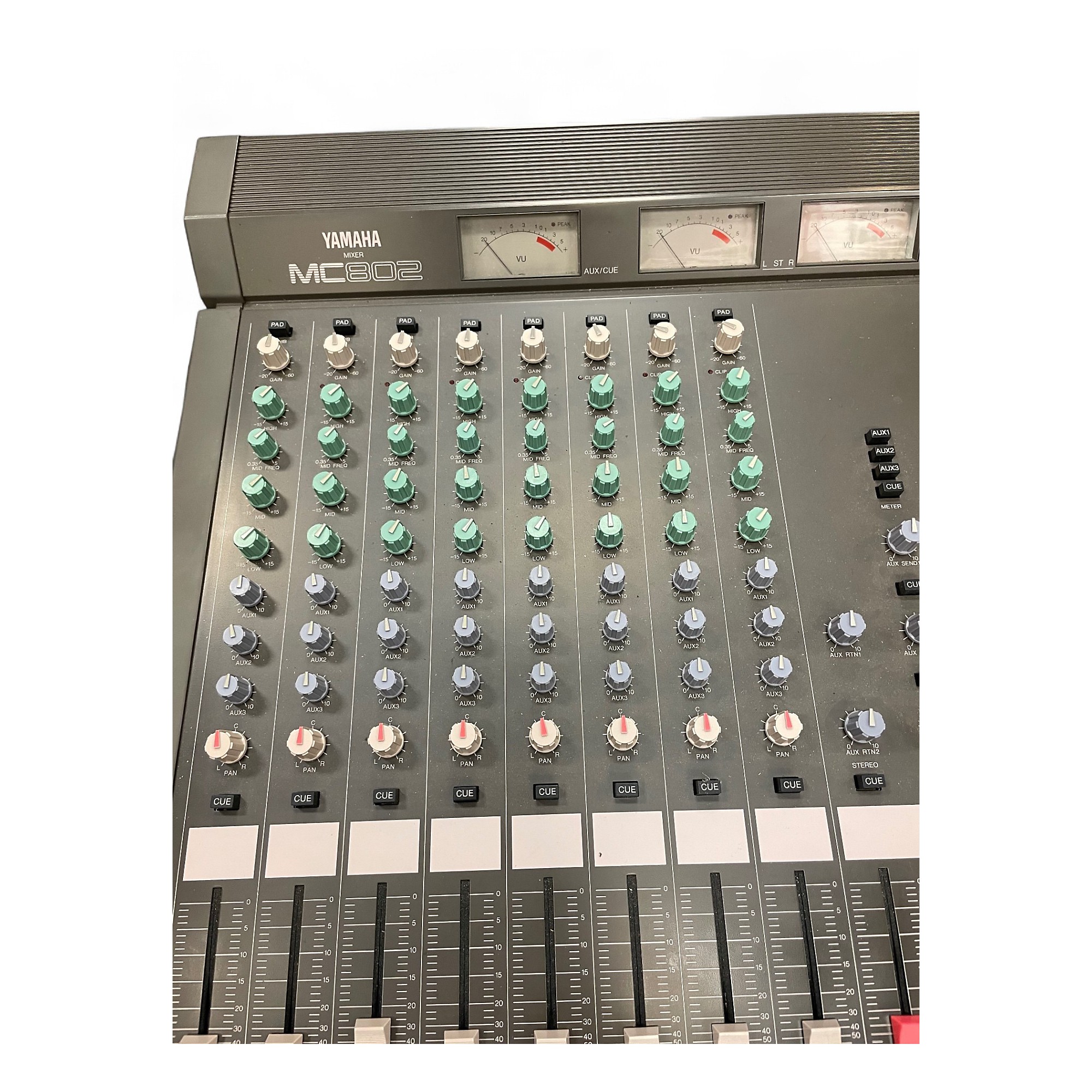 Used Yamaha MC802 Powered Mixer | Guitar Center
