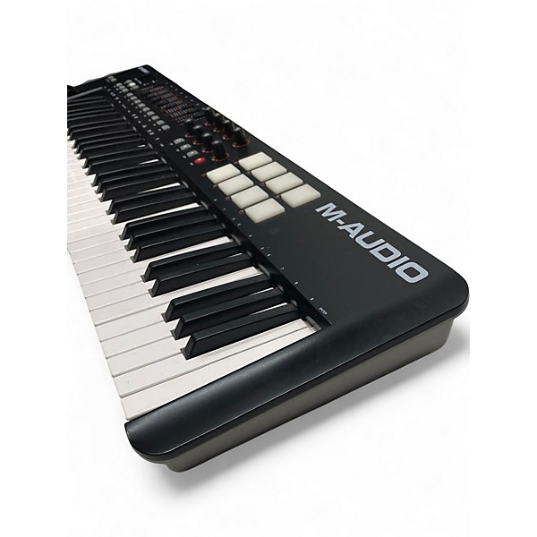 M-AUDIO OXYGEN61 MIDIキーボード M-AUDIOのMIDIキーボードOxygen Pro 61をご紹介いたします。