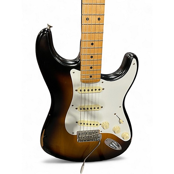 Used Fender Road Worn 1950S Stratocaster 2 Tone Sunburst Solid Body Electric Guitar