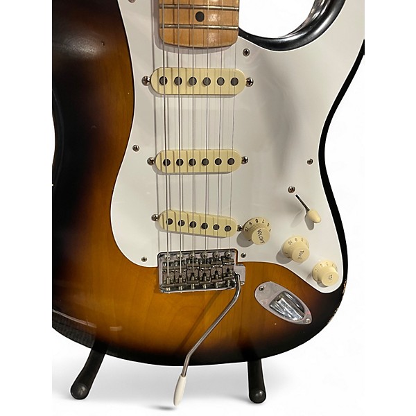 Used Fender Road Worn 1950S Stratocaster 2 Tone Sunburst Solid Body Electric Guitar