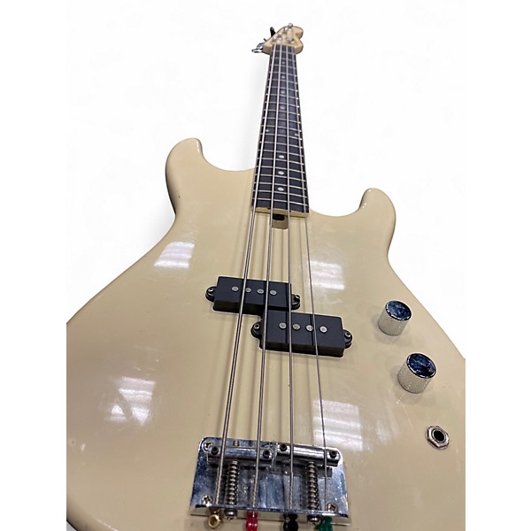 Used Kingston GREMLIN Alpine White Electric Bass Guitar