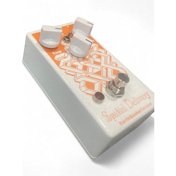 ギター EARTHQUAKER DEVICES Space Spiral Space Spiral Modulated Delay Device — EarthQuaker Devices