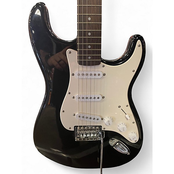 Used Squier PACK Black and White Electric Guitar Pack