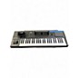 Used Komplete KONTROL S49 MIDI Controller thumbnail
