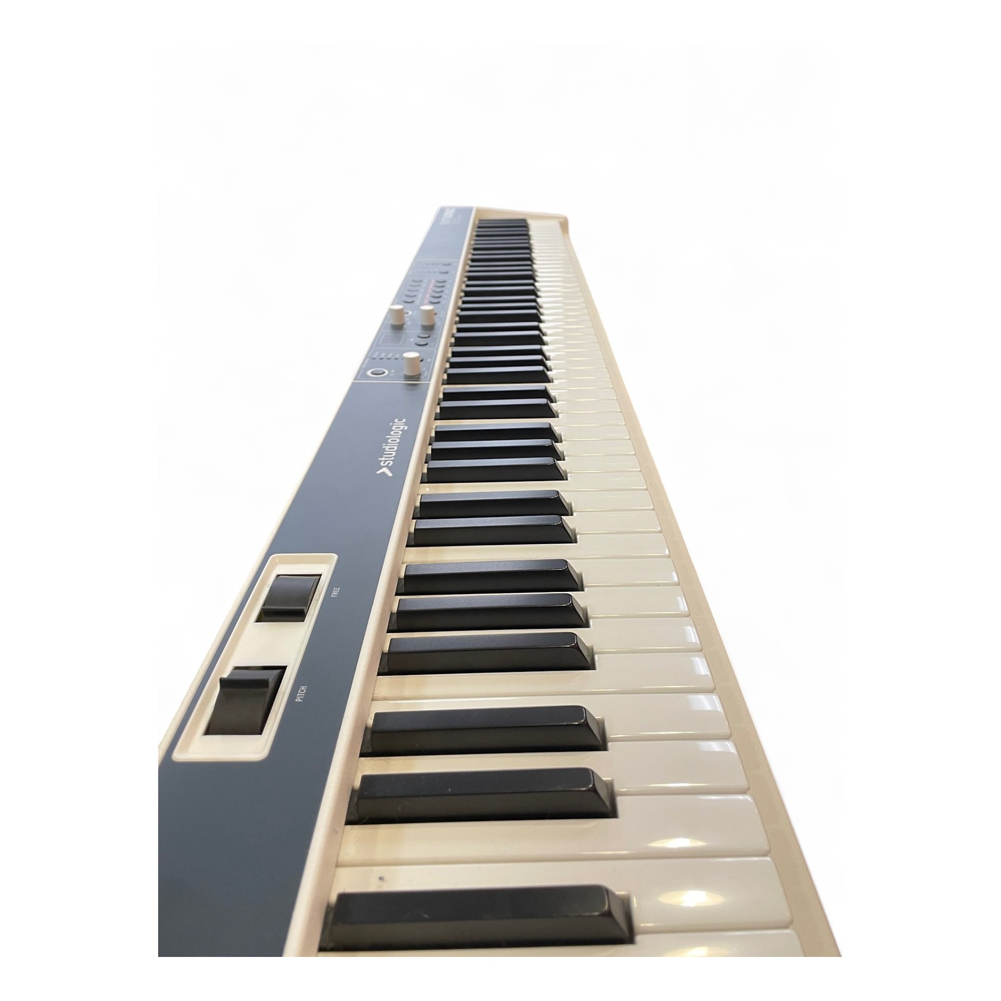 【ジャンク】88鍵 numa compact midiキーボード ジャンク】88鍵 numa compact midiキーボード ジャンク】88鍵