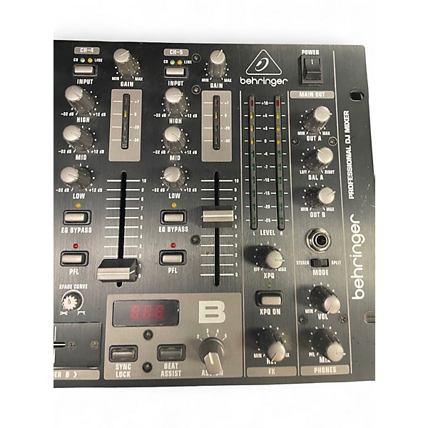 Used Behringer VMX1000 USB Pro DJ Mixer