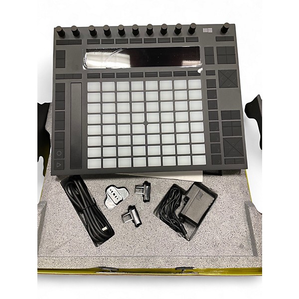 Ableton PUSH2 MIDIコントローラー 81u5TmsNsML._UF350,350_QL80_.jpg