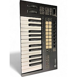 Used Novation Launchkey 25 Key MIDI Controller