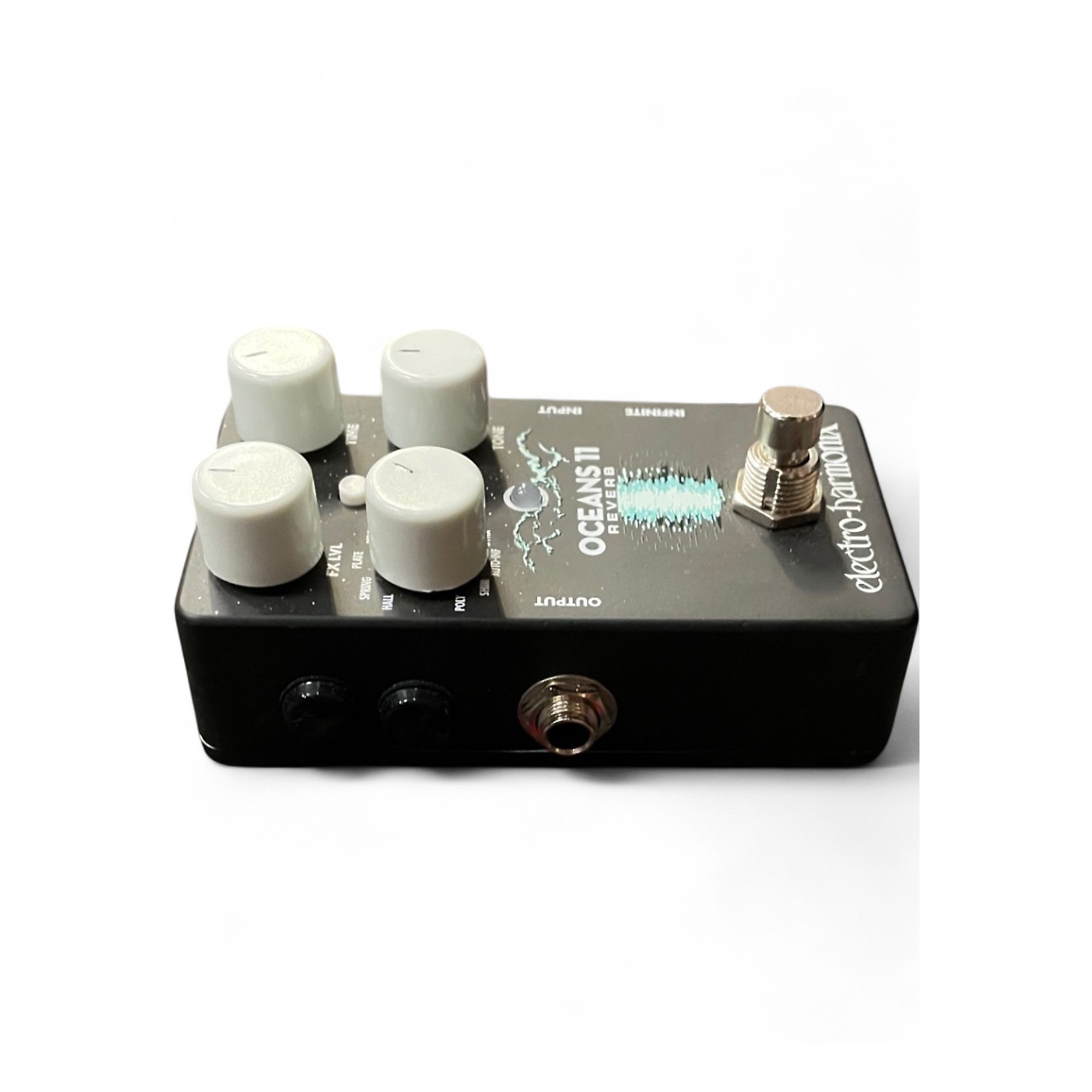 Used Electro-Harmonix Oceans 11 Reverb Effect Pedal | Guitar