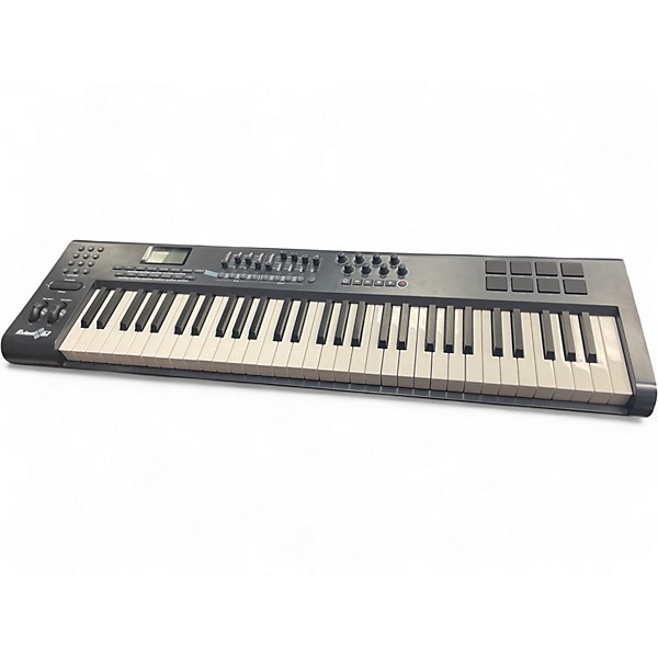 M-Audio Axiom 61 MIDIキーボード パッド付き Used M-Audio Axiom 61 Key MIDI Controller | Guitar Center