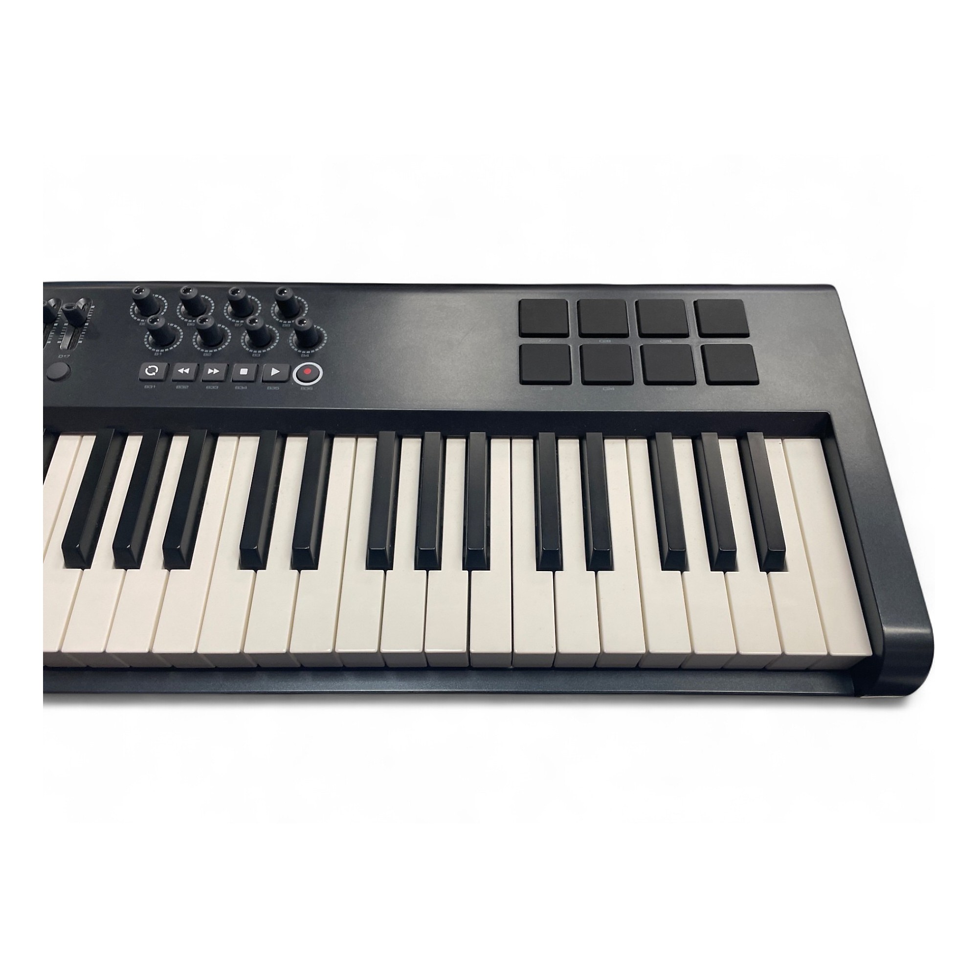 M-Audio Axiom 61 MIDIキーボード　used Used M-Audio Axiom 61 Key MIDI Controller | Guitar Center