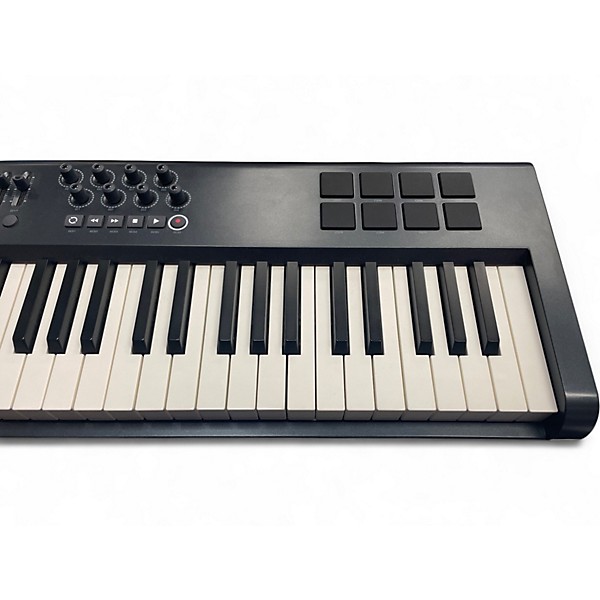 M-Audio Axiom 61 MIDIキーボード　used Used M-Audio Axiom 61 Key MIDI Controller | Guitar Center