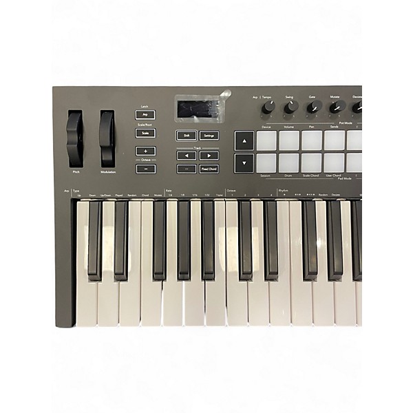 Used Novation LAUNCHKEY 37