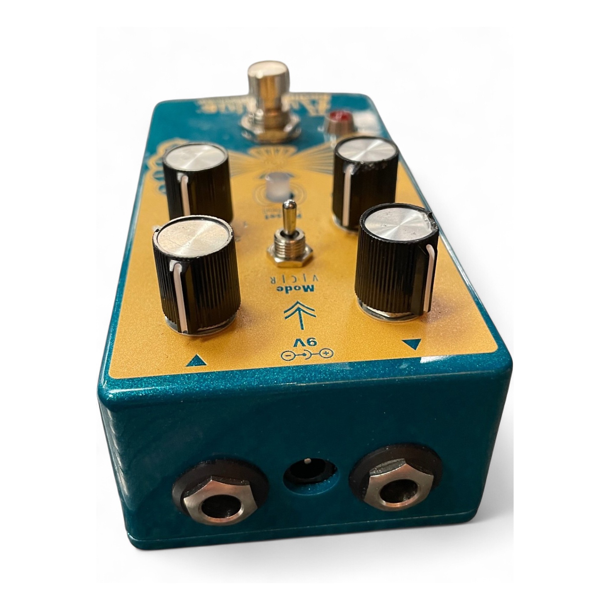 【美品】EarthQuaker Devices Aurelius Amazon.com: EarthQuaker Devices Aurelius Tri-Voice Chorus