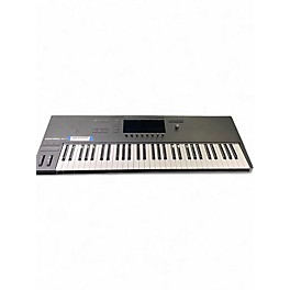 Used Native Instruments Komplete Kontrol S61 MK3 Keyboard Workstation