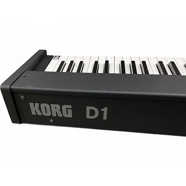 Used KORG D1 Stage Piano