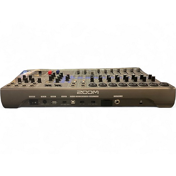 Used 2024 Zoom l-12 Mixer