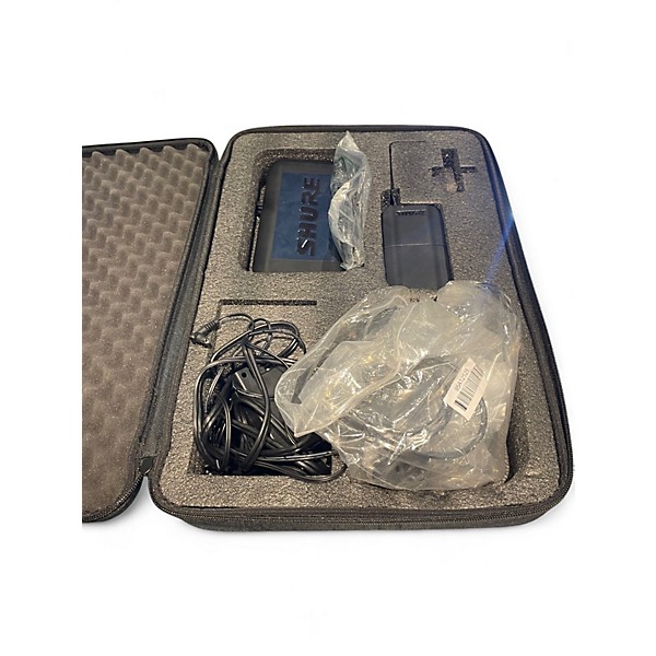 Used Shure BLX4 H11  Headset Wireless System