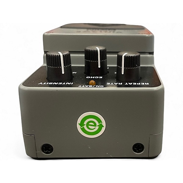 Used Behringer VD400 Vintage Delay Effect Pedal