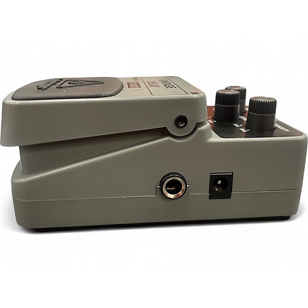 Used Behringer VD400 Vintage Delay Effect Pedal