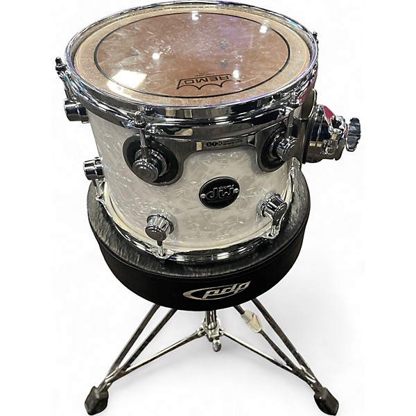 Used DW 4 Piece Performance Series white marine Drum Kit