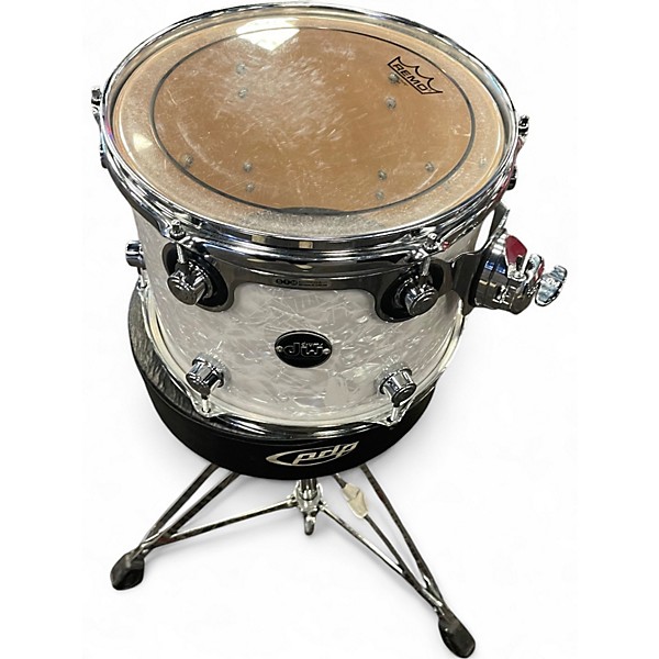 Used DW 4 Piece Performance Series white marine Drum Kit
