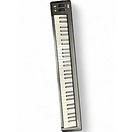 Used KORG MicroKey 61 USB MIDI Controller