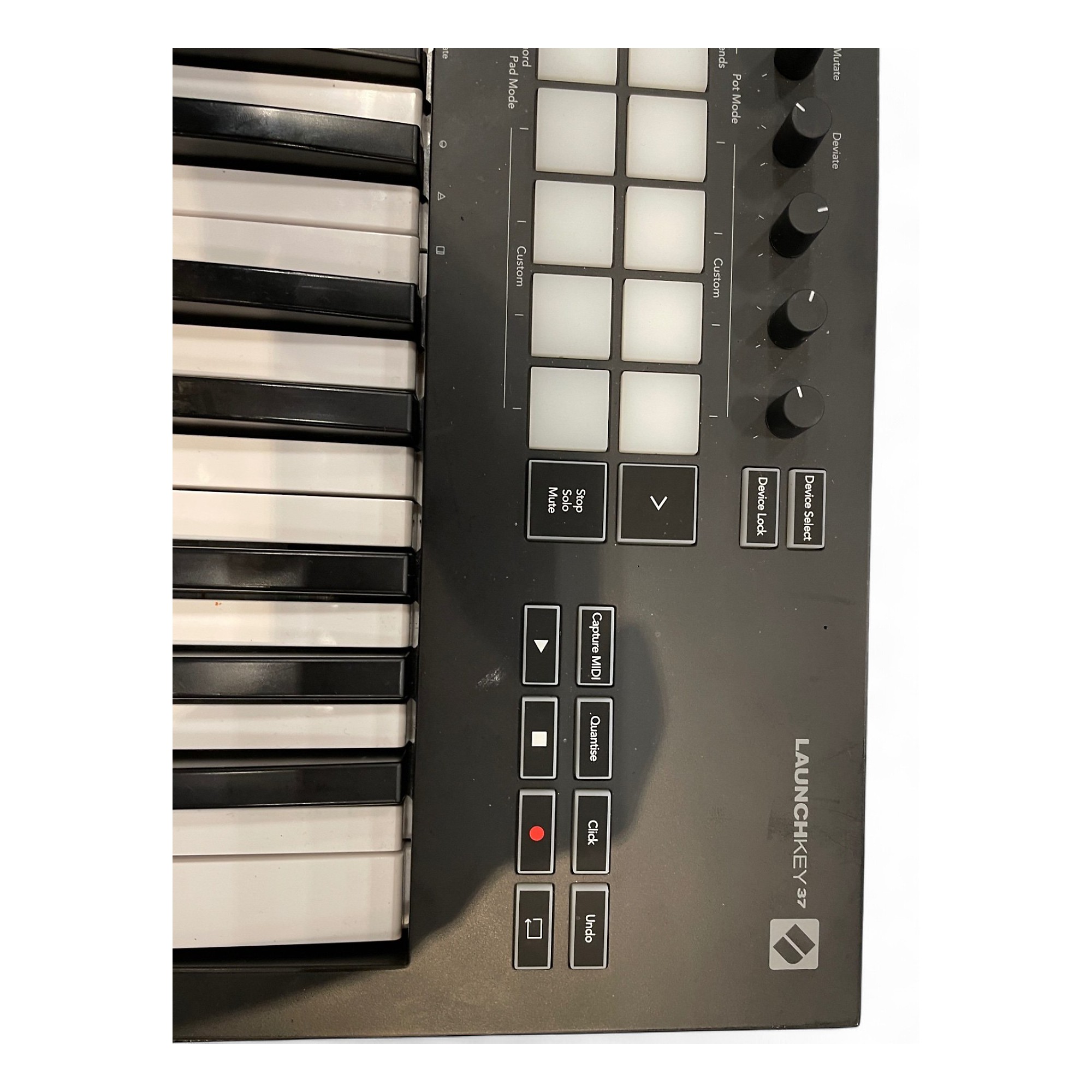 Used Novation LAUNCHKEY 37 MK3 MIDI Controller | Guitar Center