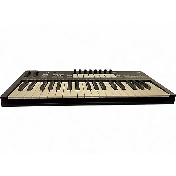 DTM・DAW NOVATION LAUNCHKEY 37 Amazon.com: Novation Launchkey 37 [MK3] MIDI Keyboard