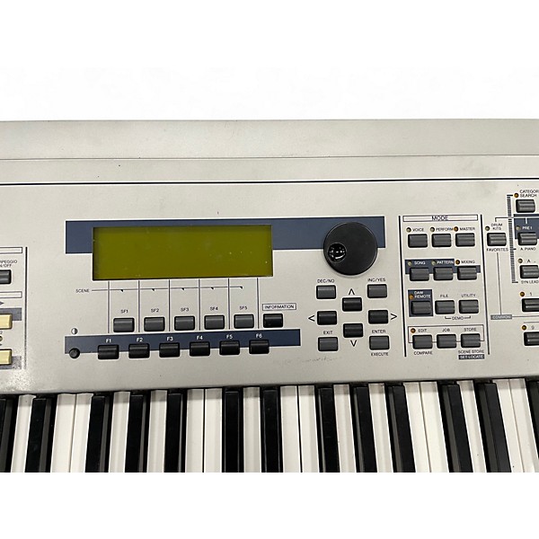 Used Yamaha MO8 88 Key Keyboard Workstation