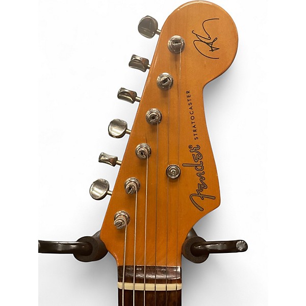 ギター Fender Robert Cray Stratocaster Robert Cray Signature Stratocaster® | Artist Series | Fender