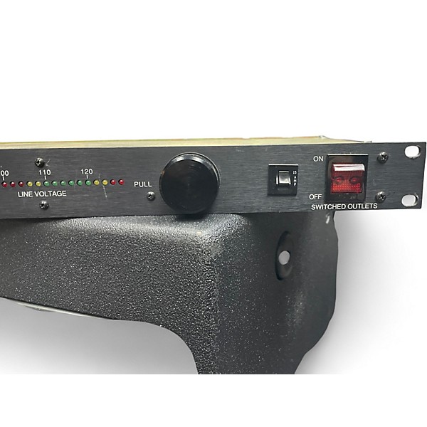 Furman PL-Plus パワーコンディショナー Furman PL-PLUS DMC | 15A Power Conditioner with Digital Meter
