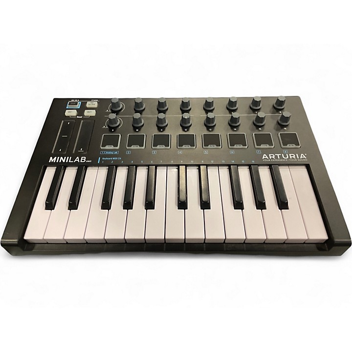 KONTROL M32 とMiniLab MkIIセット Komplete Kontrol M32 vs Arturia Minilab MK2! - THR