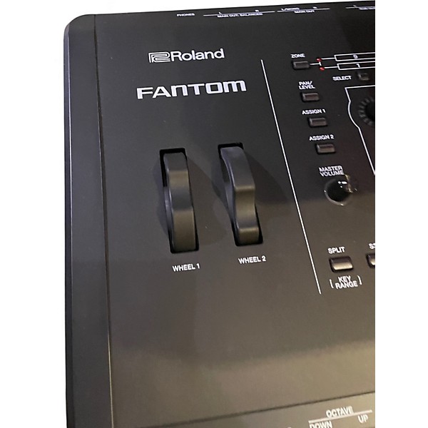 Used Roland Fantom 6 Keyboard Workstation
