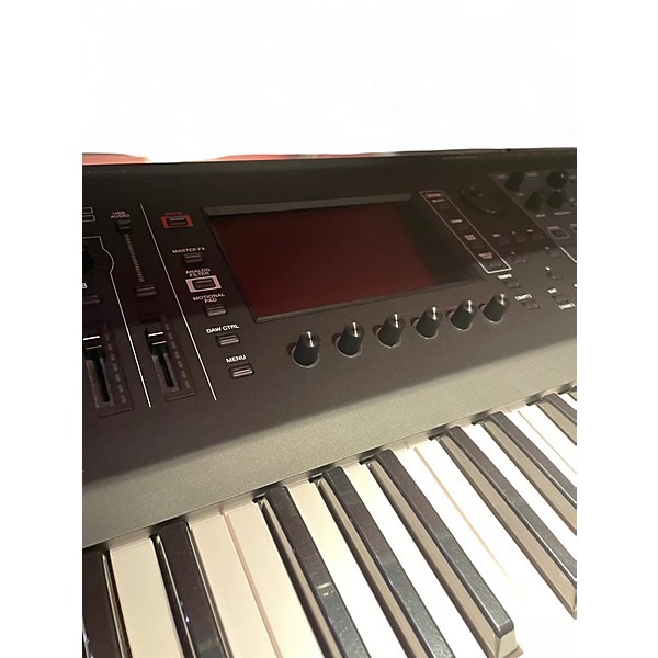 Used Roland Fantom 6 Keyboard Workstation