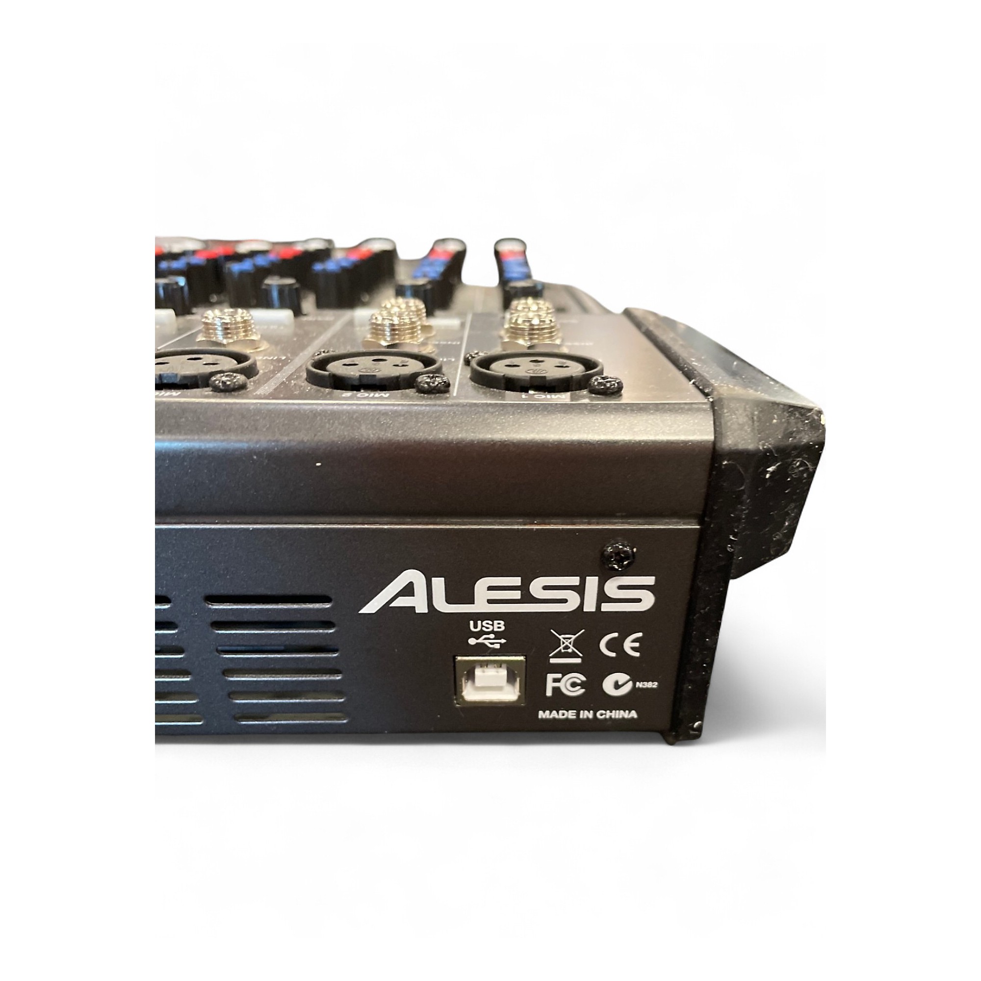 Used Alesis MultiMix 8 FX USB 8-Channel Unpowered Mixer