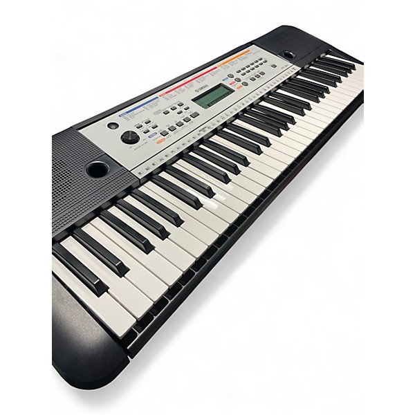 Used Yamaha YPT260 Portable Keyboard