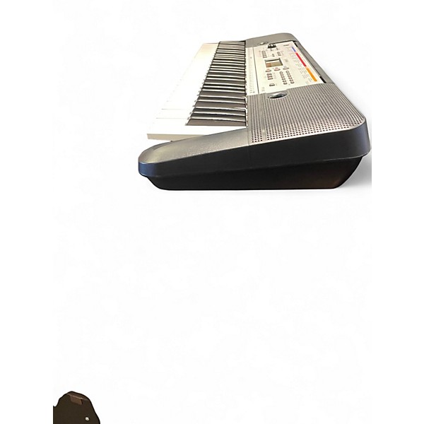 Used Yamaha YPT260 Portable Keyboard