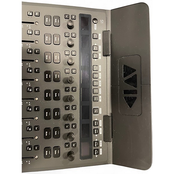 Used Avid S1 8-Fader  Control Surface