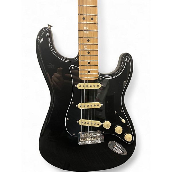 Fender フェンダー Player Stratocaster CAR SSS Amazon.com: Fender Player Stratocaster SSS Electric Guitar