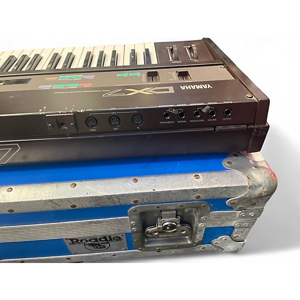 YAMAHA DX7 【USED】純正ハードケース、ROM2つ付き Vintage 1980s Yamaha dx7 with hard case Synthesizer | Guitar