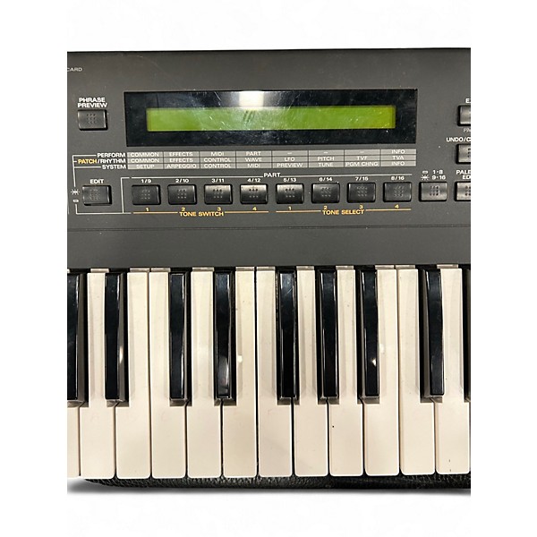 Used Roland XP-30 Synthesizer Synthesizer