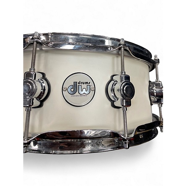 Used DW 5.5X14 Design Series Snare Alpine White Drum